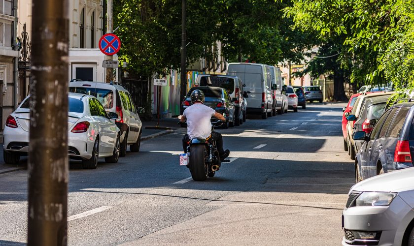 străzi cu sens unic