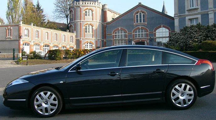 Citroen C6 este cea mai funky din top 10