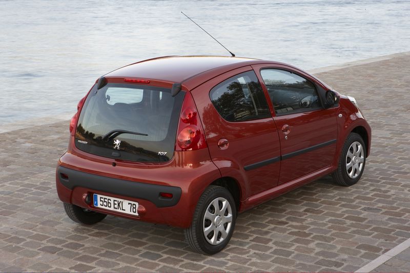 Peugeot 107 - spate neschimbat