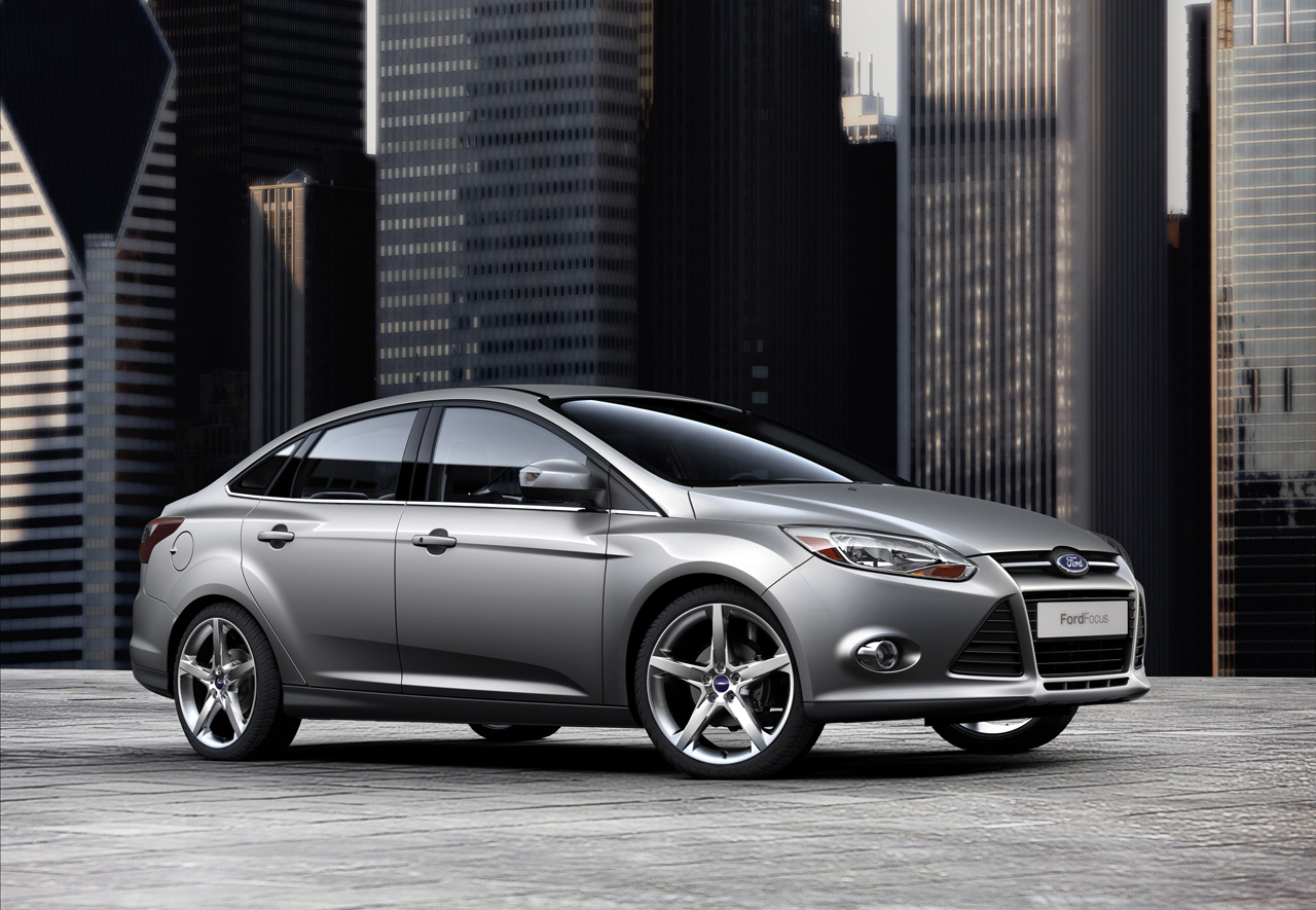 Focus Sedan seamna cu Mondeo