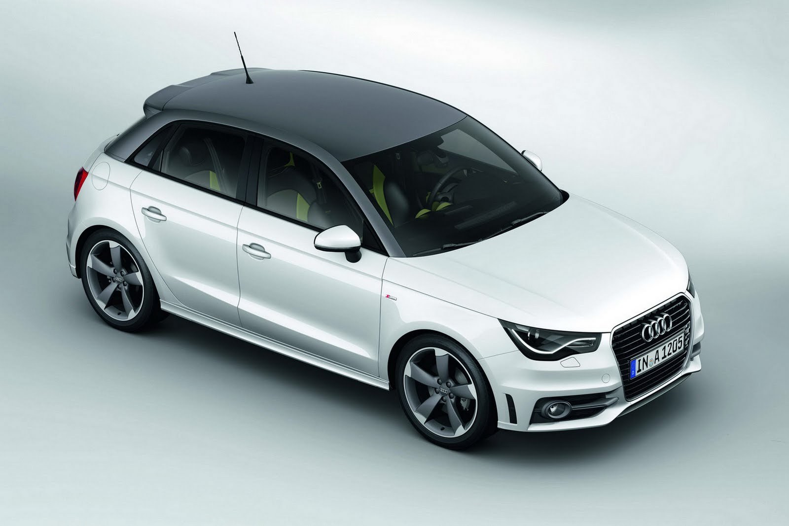 Audi A1 Sportback pastreaza stilul si dimensiunile versiunii A1 cu trei usi