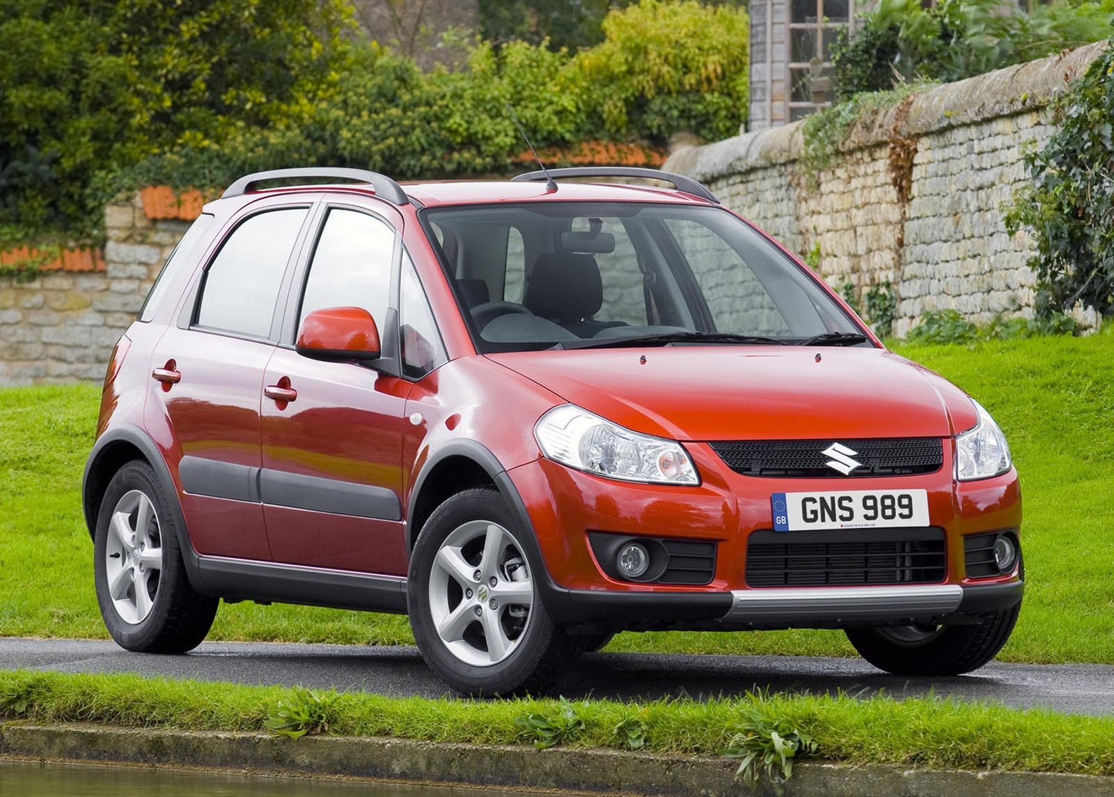 Suzuki SX4 este cel mai ieftin crossover cu cutie automata, cu un pret de 15.500 euro