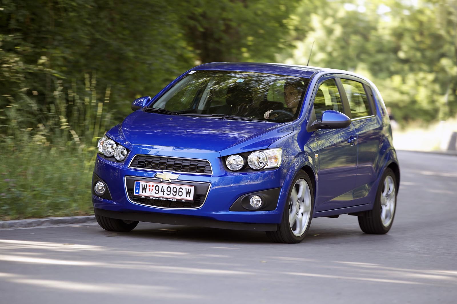 Motorul lui Chevrolet Aveo 1.3D ECO are un raspuns normal, cutia avand rapoarte lungi