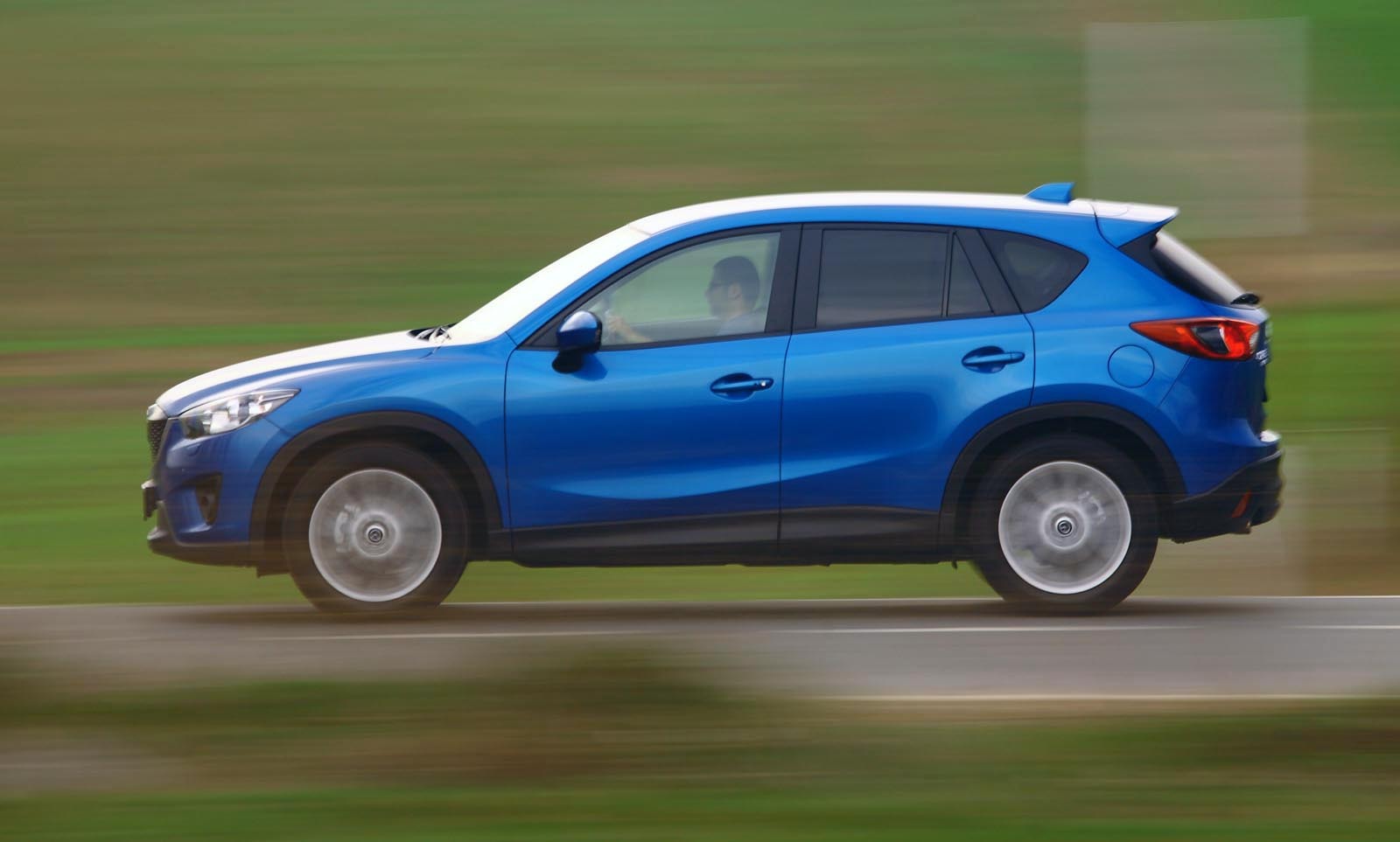 Mazda CX-5 are foarte multe atuuri pentru segmentul actual al SUV-urilor compacte