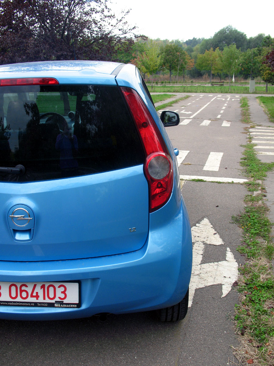 Opel Agila - făcută pentru oraş