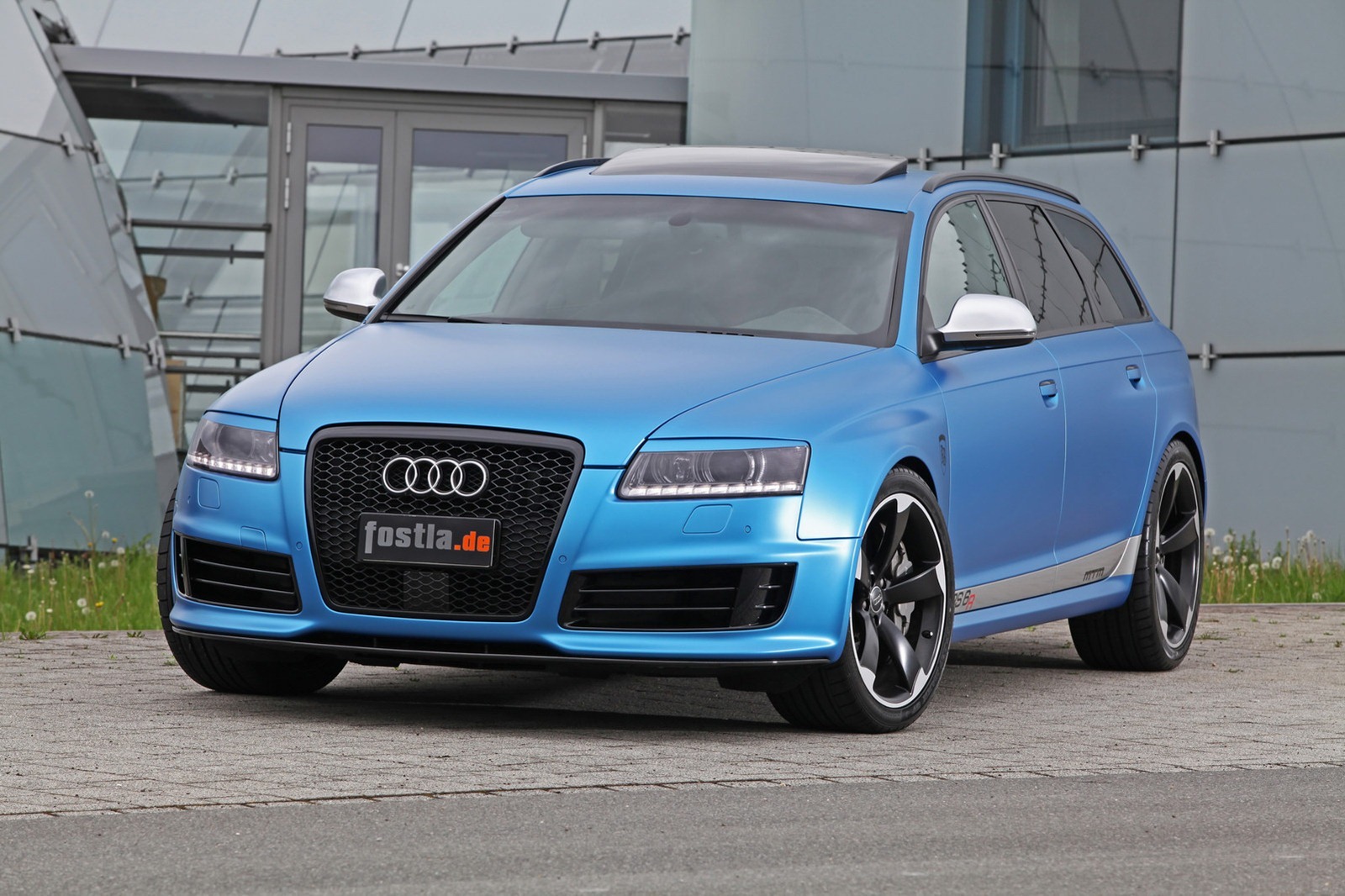 Fostla ofera pentru Audi RS6 Avant MTM o folie speciala light blue pentru 2500 euro